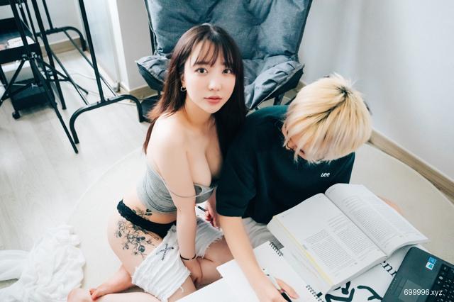  Ye Eun (손예은) – Rrivate tutor + S.Ver